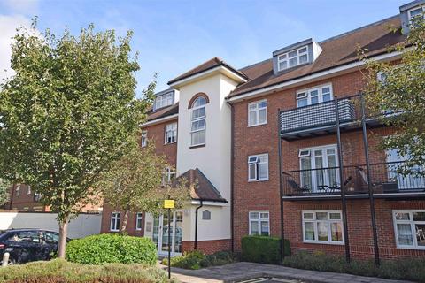 4 bedroom penthouse for sale, Staines Road East, Sunbury-On-Thames