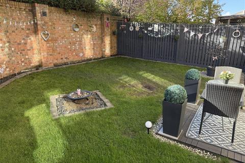 89 Calder View, Mirfield, WF14 8JF