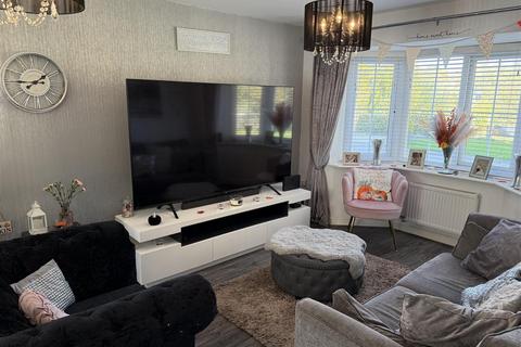89 Calder View, Mirfield, WF14 8JF