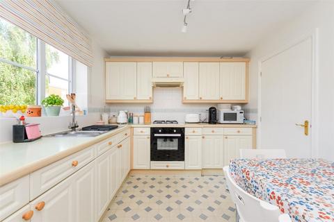 4 bedroom detached house for sale, Longmeade, Gravesend, Kent