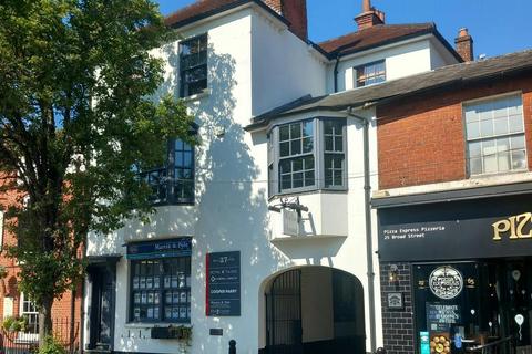 Office to rent, 27 Broad St Wokingham RG40 1AU