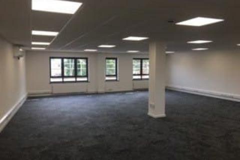 Office to rent, 27 Broad St Wokingham RG40 1AU