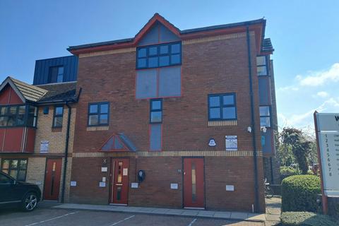 Office to rent, Silver St Reading RG1 2TH