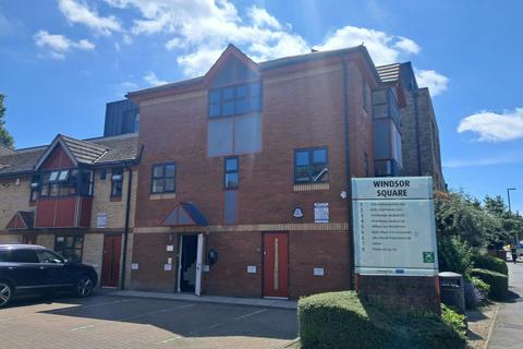 Office to rent, Silver St Reading RG1 2TH