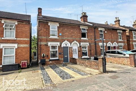2 bedroom end of terrace house for sale, Greenstead Road, Colchester