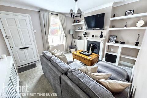 2 bedroom end of terrace house for sale, Greenstead Road, Colchester