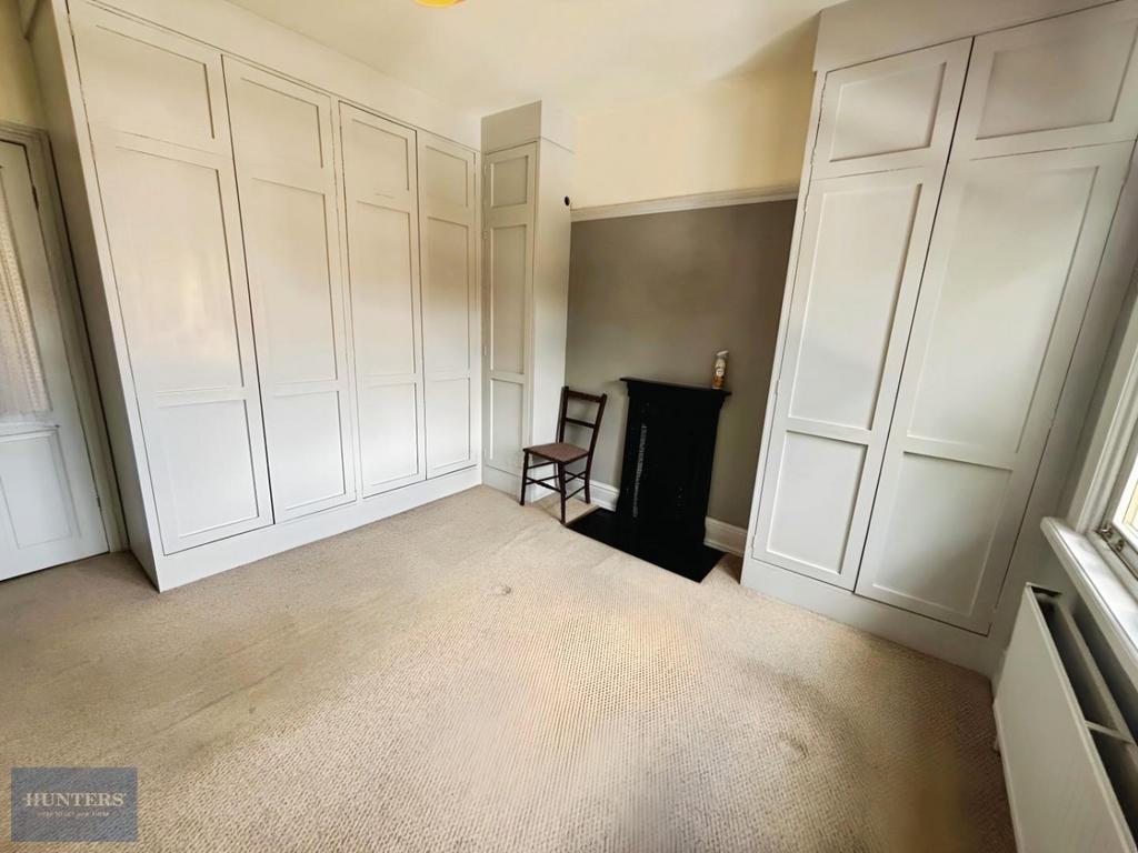 Bedroom On