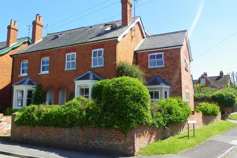 undefined, Victoria Road, Reading RG10