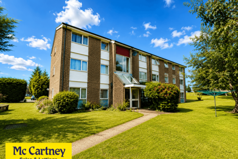 2 bedroom flat to rent, Cornflower Drive, Chelmsford, CM1 6XZ