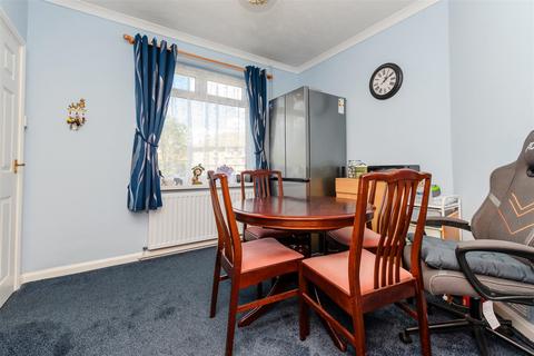 3 bedroom semi-detached house for sale, Dale Road, Rochester ME1