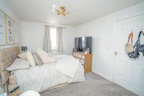 2 Culm Close, Bideford, EX39 4AX