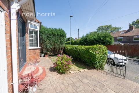 2 bedroom semi-detached house for sale, Hilden Gardens, Cochrane Park, NE7