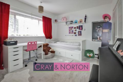 17 Delamare Crescent, Croydon, CR0 7BW