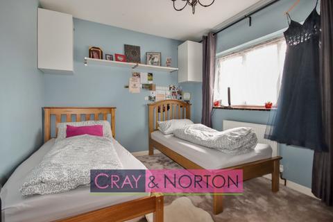 17 Delamare Crescent, Croydon, CR0 7BW