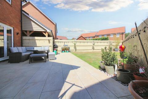 3 bedroom detached house for sale, Charles Kidnee Way, Stoke Mandeville