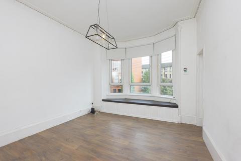 2/1, 30 Dixon Road, Glasgow, G42 8AY