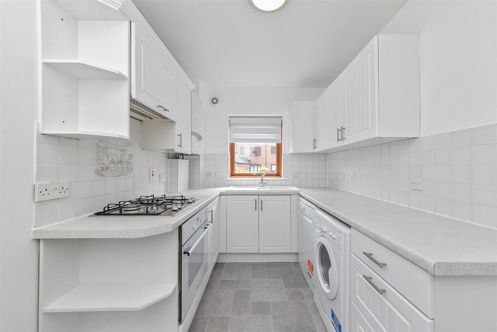 9 Ashtree Court-12.jpg