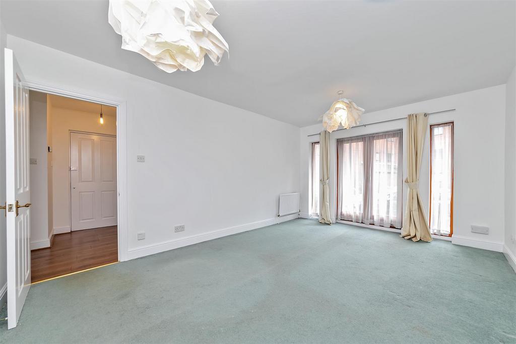 9 Ashtree Court-16.jpg