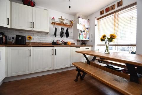 undefined, Penryn TR10
