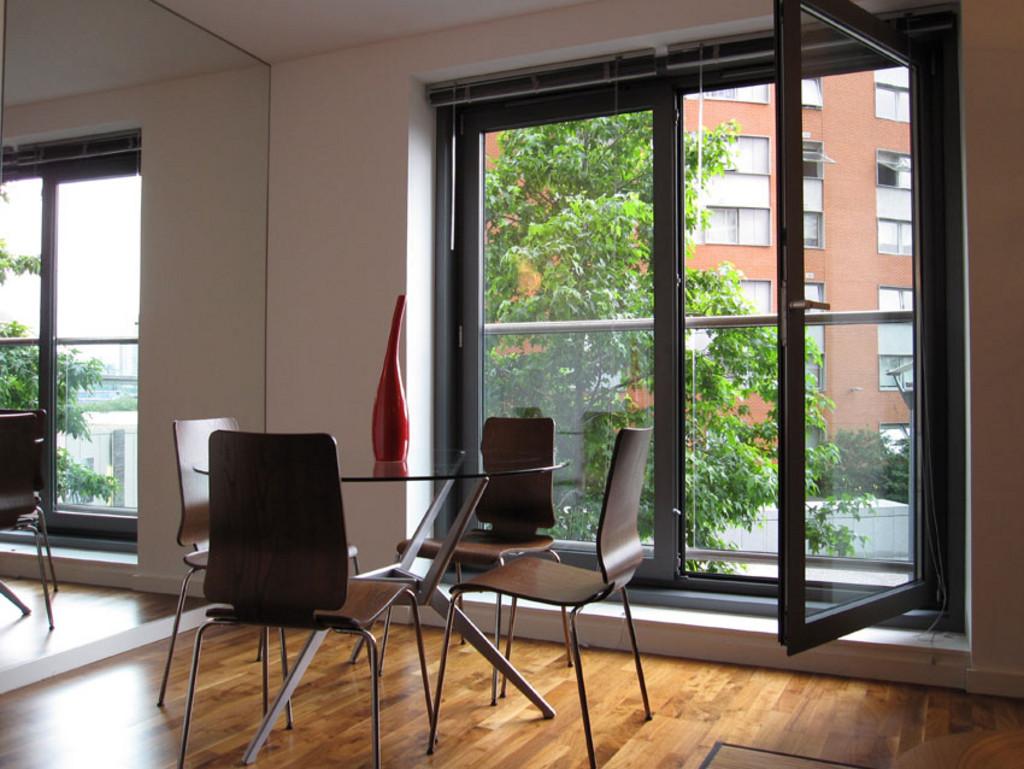 RECEPTION with FRENCH WINDOW and JULIET BALCONY