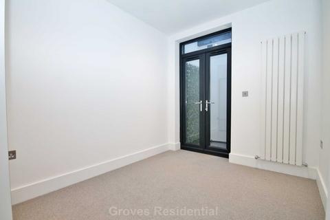 2 bedroom flat for sale, Elm Road, New Malden