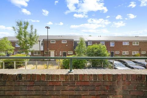 1 bedroom flat for sale, Sturrock Close, Tottenham, London, N15