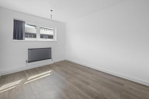 1 bedroom flat for sale, Sturrock Close, Tottenham, London, N15