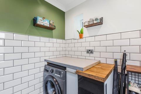 28 Burnside Road, Elderslie, Johnstone, PA5 9JX