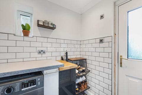28 Burnside Road, Elderslie, Johnstone, PA5 9JX