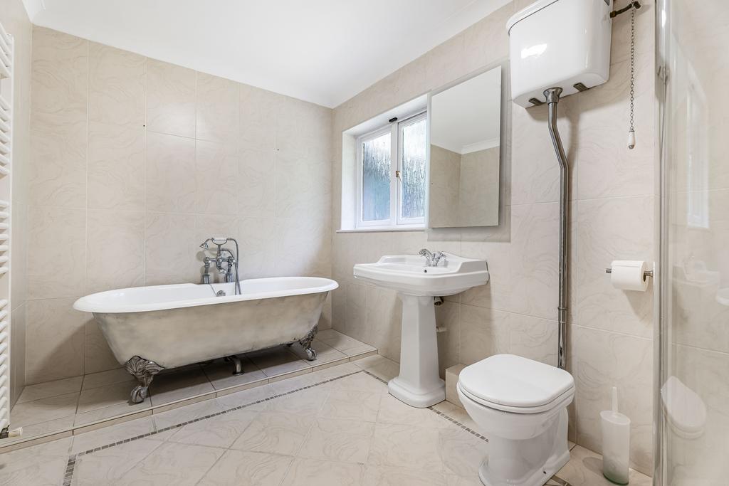 En-Suite Bathroom