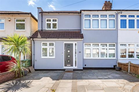 36 Chestnut Glen, Hornchurch, RM12 4HL