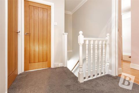 36 Chestnut Glen, Hornchurch, RM12 4HL