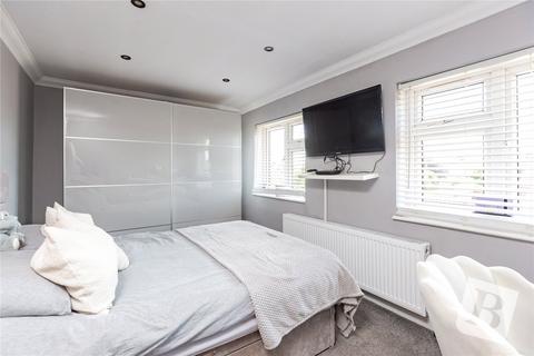 36 Chestnut Glen, Hornchurch, RM12 4HL