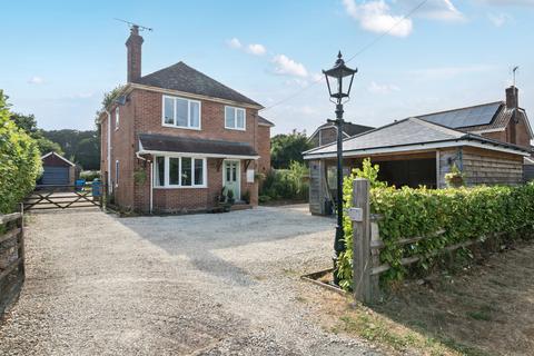 Lyndhurst Road, Landford, Salisbury, Wiltshire, SP5