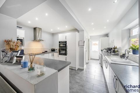 undefined, Hythe Road, Old Town, Swindon, SN1