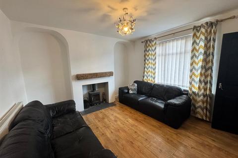 3 bedroom house to rent, Holford Avenue, Bescot, Walsall