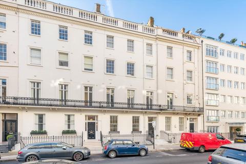 2 bedroom flat for sale, Chesham Street, London, SW1X