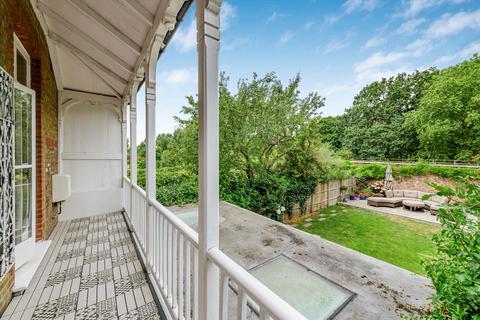 undefined, Old Palace Lane, Richmond, TW9