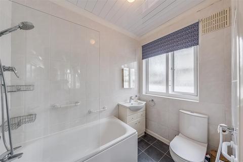 80 Warren Road, Dartford, DA1 1PL