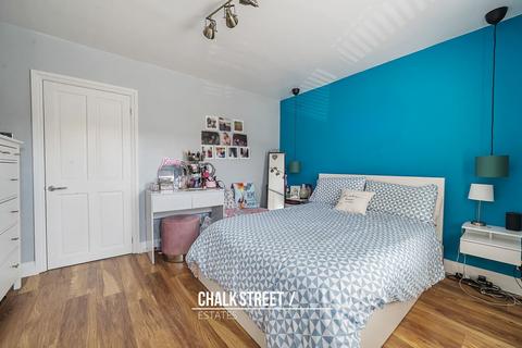 107 Douglas Road, Hornchurch, RM11 1AW