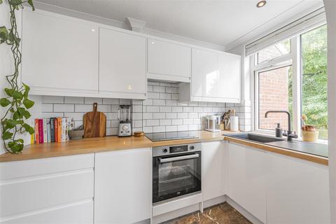 undefined, Lambert Avenue, Richmond, TW9