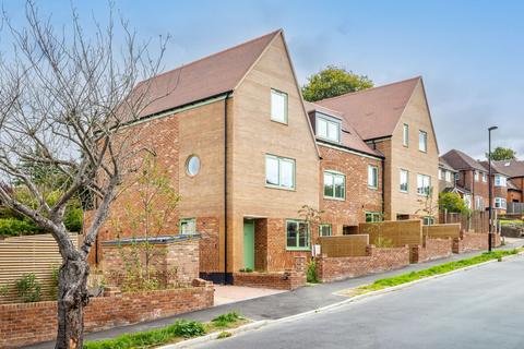 undefined, North Down, South Croydon, CR2