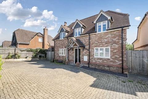 4 bedroom detached house to rent, Andover Road, Ludgershall