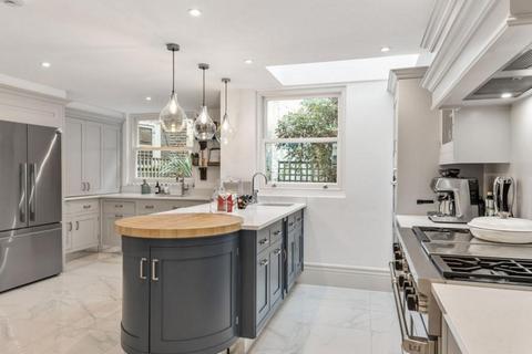 5 bedroom terraced house to rent, Brunswick Gardens, London, W8