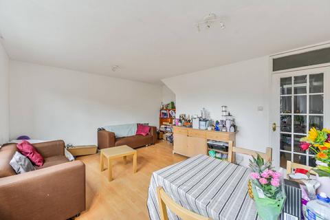 3 bedroom flat for sale, Parkham Street, Battersea, SW11