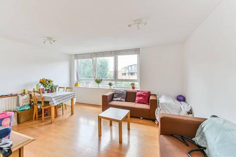 3 bedroom flat for sale, Parkham Street, Battersea, SW11