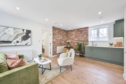 undefined, Birkbeck Road, North Finchley, London, N12