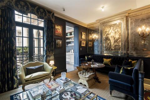 undefined, Redcliffe Square, Chelsea, SW10