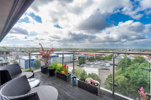 3 bedroom flat for sale, Hatton Road, Alperton, London, HA0