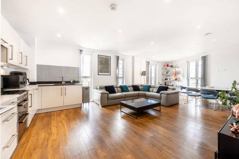 3 bedroom flat for sale, Hatton Road, Alperton, London, HA0